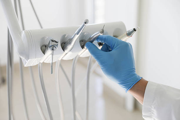 Professional Emergency Dentist technician working in Thompson, ND